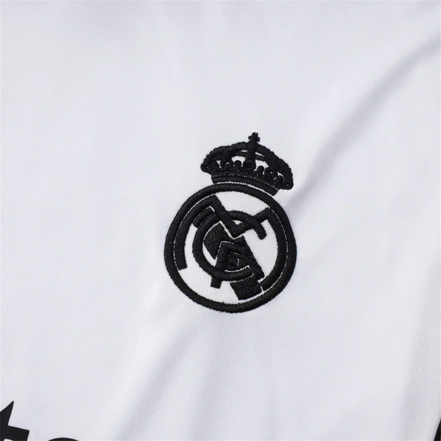 TFK-turbofussballkit-Real Madrid 25-26 Vest Training Set - White Vest and Black Shorts