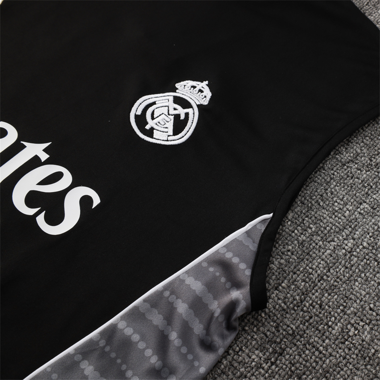 TFK-turbofussballkit-Real Madrid 25-26 Vest Training Set - Black Vest and Black Shorts