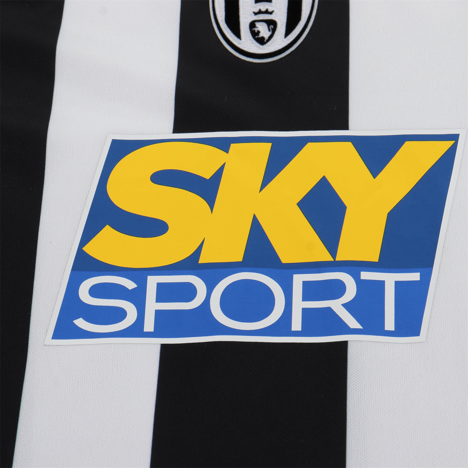 TFK-turbofussballkit-Retro Juventus 2004-05 Home Kids Kit